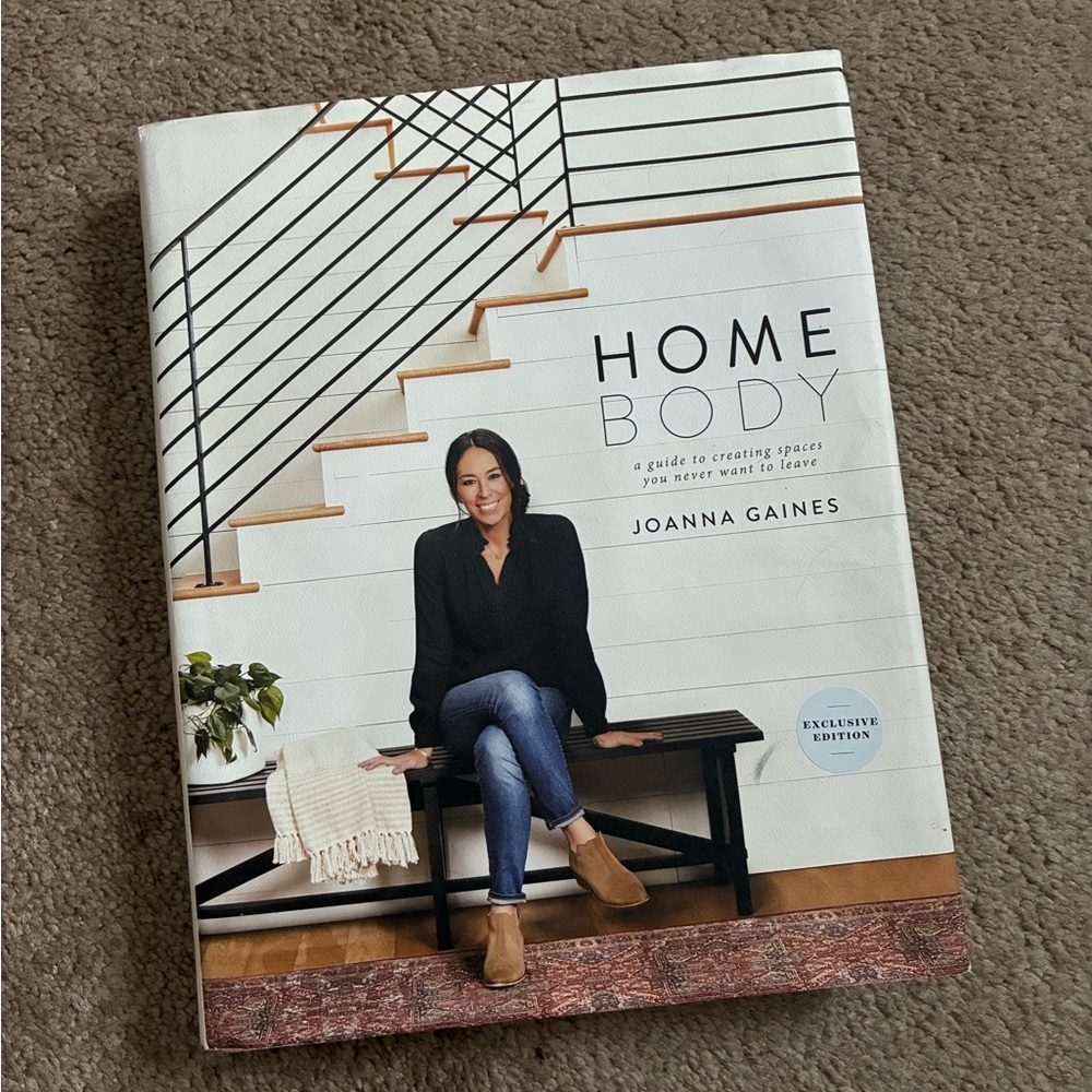 GAINES // Joanna Gaines Homebody Book